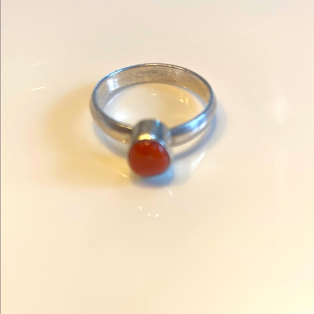 Sterling silver and genuine, coral ring🌺